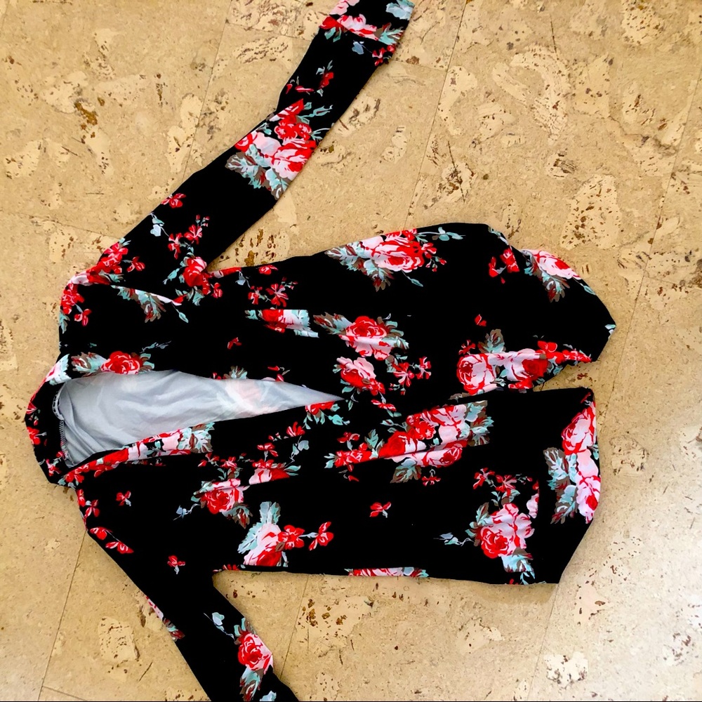 Floral jacket. Size S.